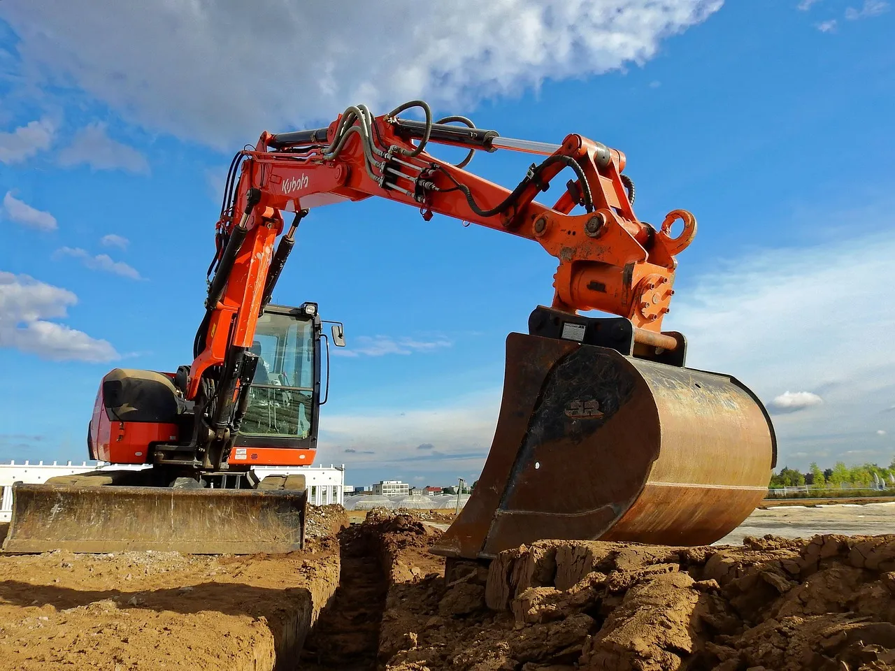 Burleigh Heads Fibreglass Pool — Sollid Solutions Gold Coast earthmoving project