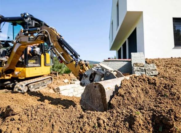 Earthmoving Coomera Gold Coast — Sollid Solutions